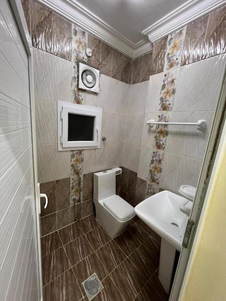 RED13 ALhaddad Economy Apartment, 2 Bedrooms 7