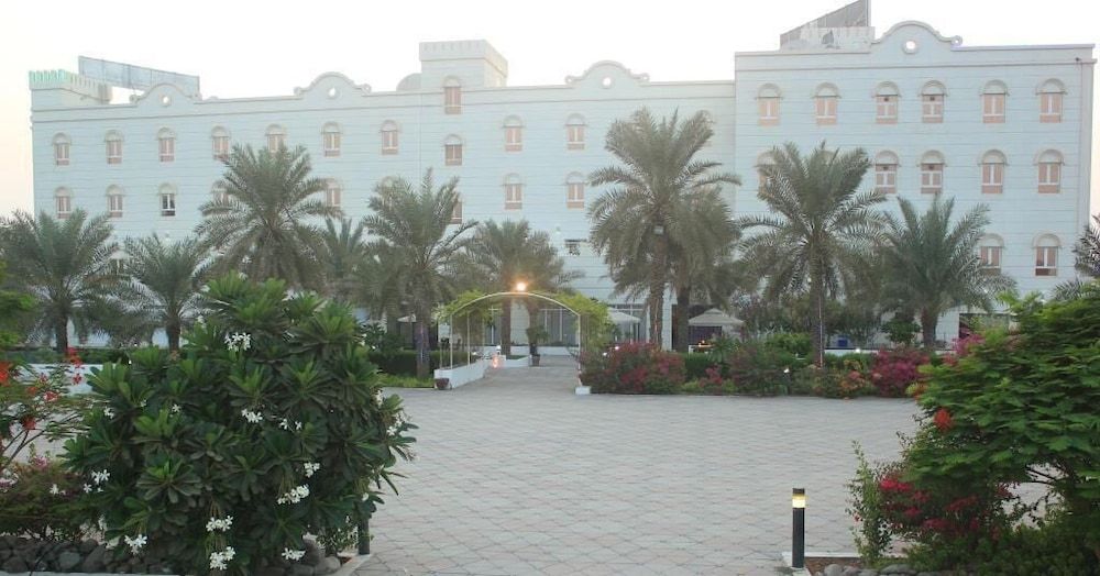 The Royal Garden Hotel Junior Suite 6