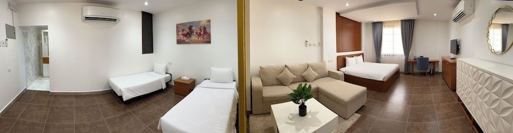 Express City Hotel Family Suite, Non Smoking 2