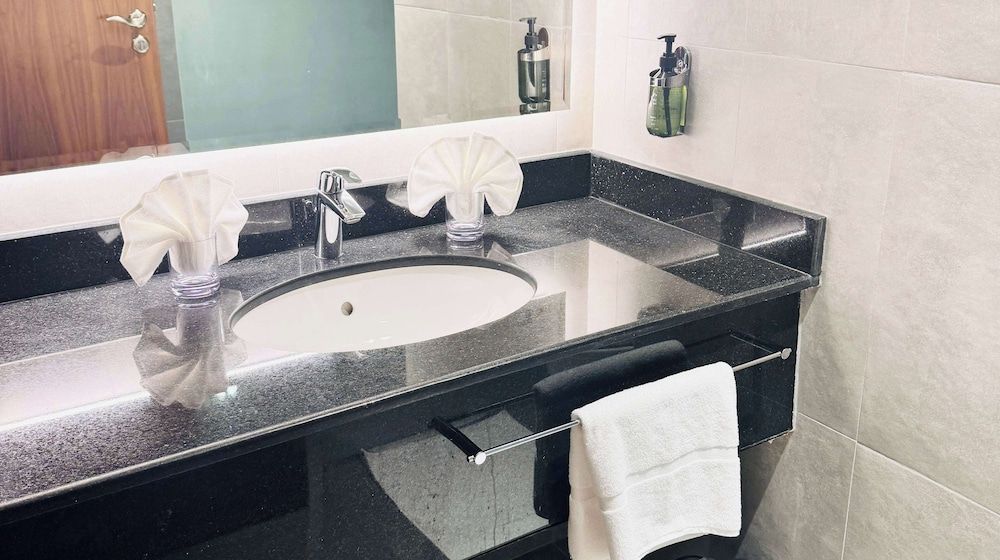 Kyriad Hotel Salalah Standard Room, Multiple Beds 23