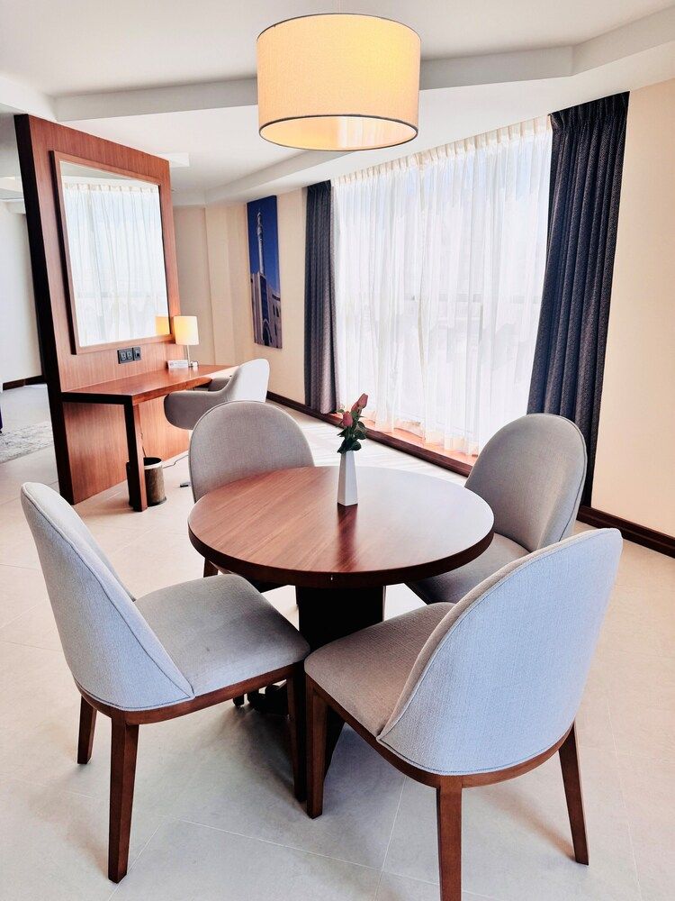 Kyriad Hotel Salalah Junior Suite, 1 King Bed 10