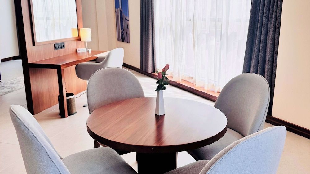 Kyriad Hotel Salalah Junior Suite, 1 King Bed 8