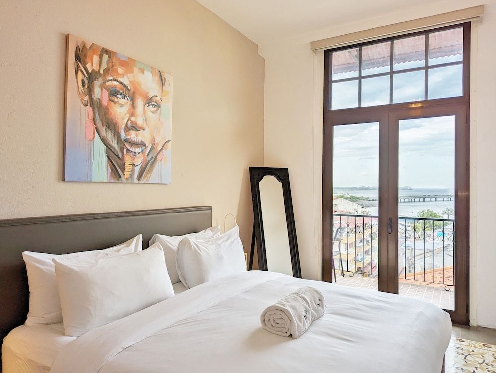 Apartment, 3 Bedrooms (4B)