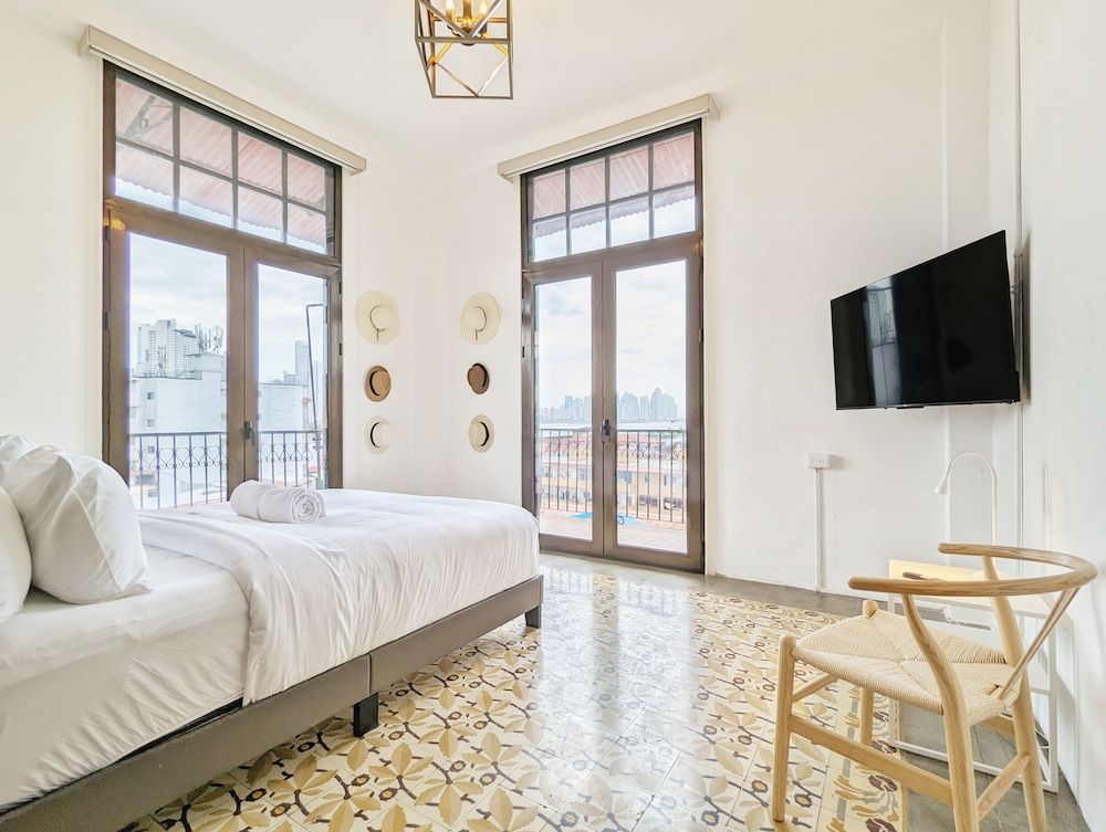 Apartment, 3 Bedrooms (4B)