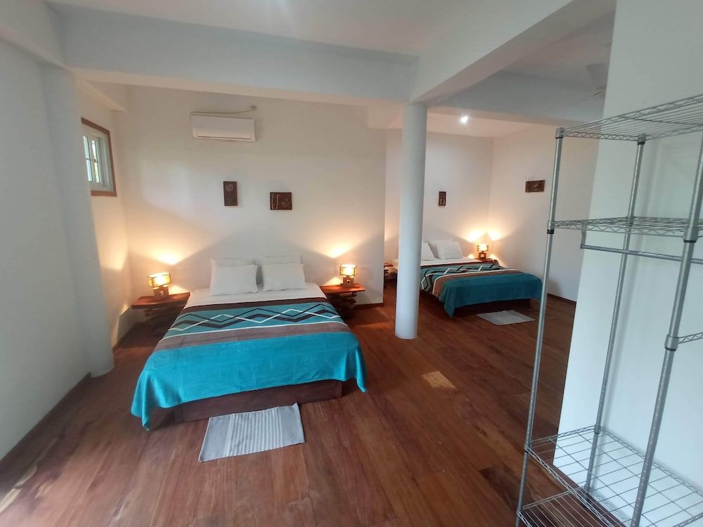 LA LUCIERNAGA HABITACIONES BIG CREEK Comfort Quadruple Room, Garden View 3