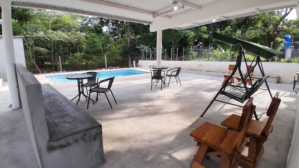 Casa Blanca Economy Studio, Pool Access 5