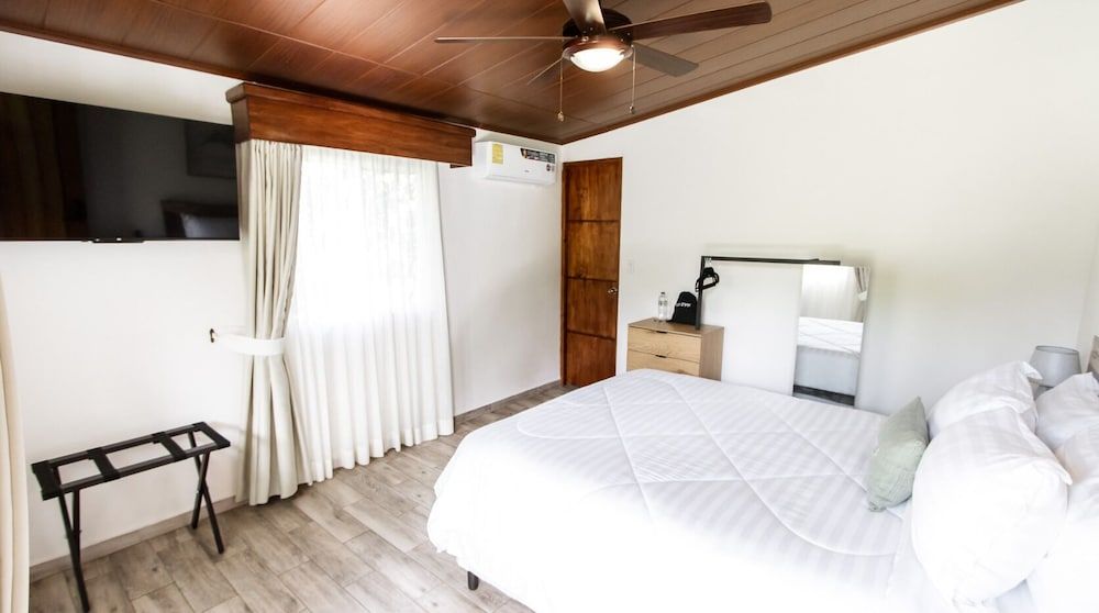 Los Abetos Boutique Hotel Standard Cabin, 1 Double Bed, Non Smoking, Garden View 3