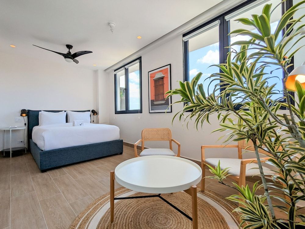 Apartment (2F)