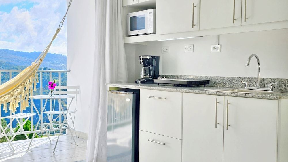 Casa Reina by Villa Alejandro Comfort Studio, Non Smoking, Valley View 3