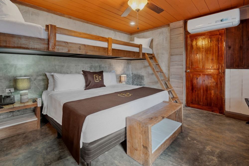 Central Hotel Bocas del Toro Alfa 3