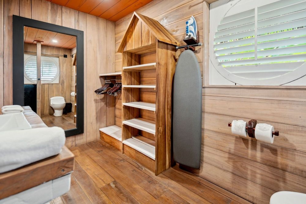 Central Hotel Bocas del Toro Alfa 5