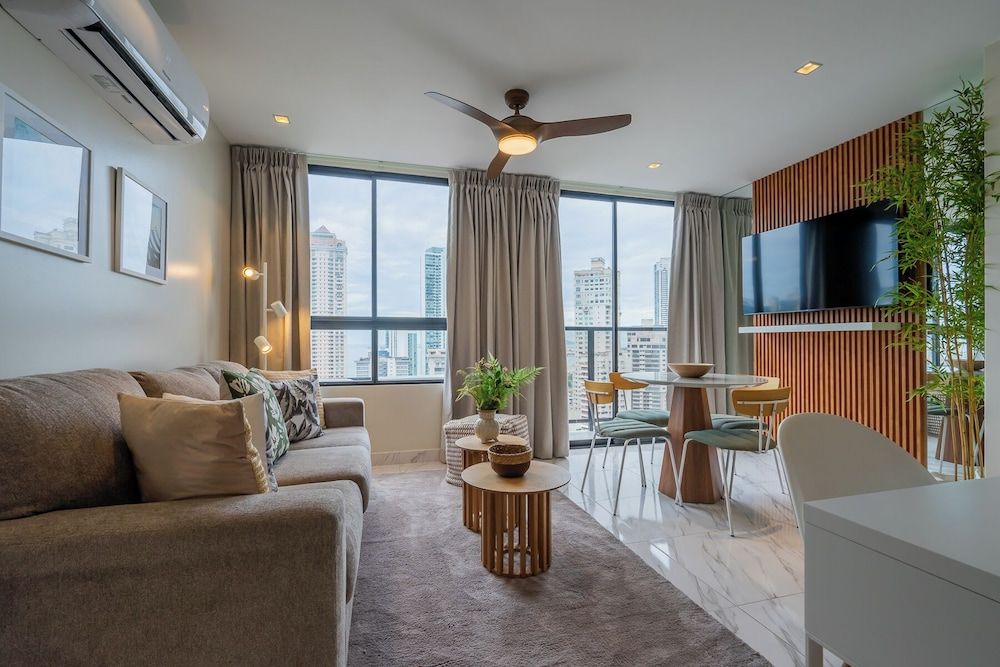 Apartment (20D)