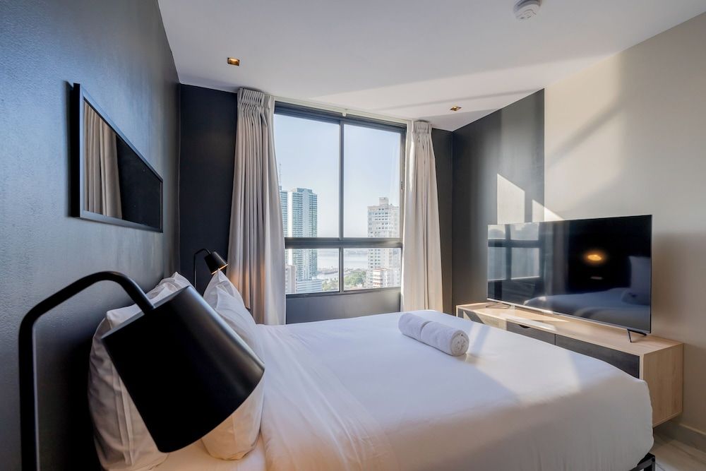 Apartment (24D)