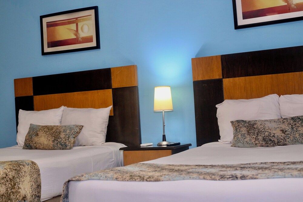 Metro Hotel Panama Premium Double Room, 2 Double Beds, Refrigerator 15