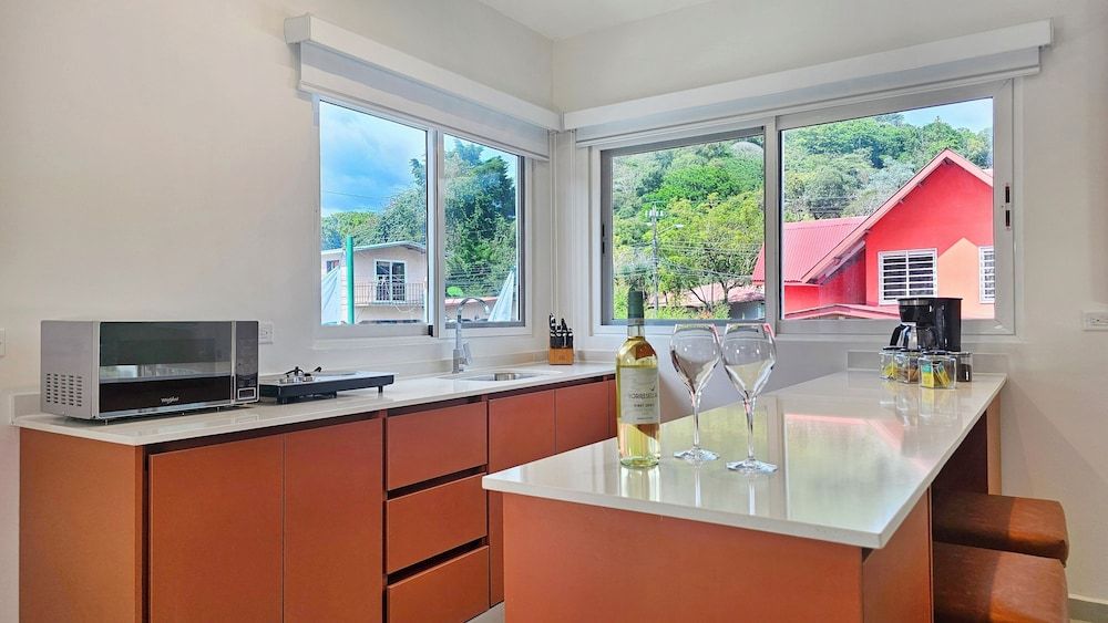 El Cielo by Villa Alejandro Panoramic Suite, Mountain View 4