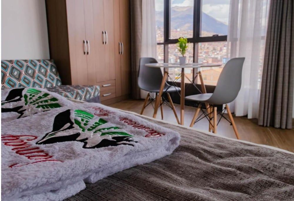 Senior Double or Twin Room, Mixed Dorm, Private Bathroom, City View