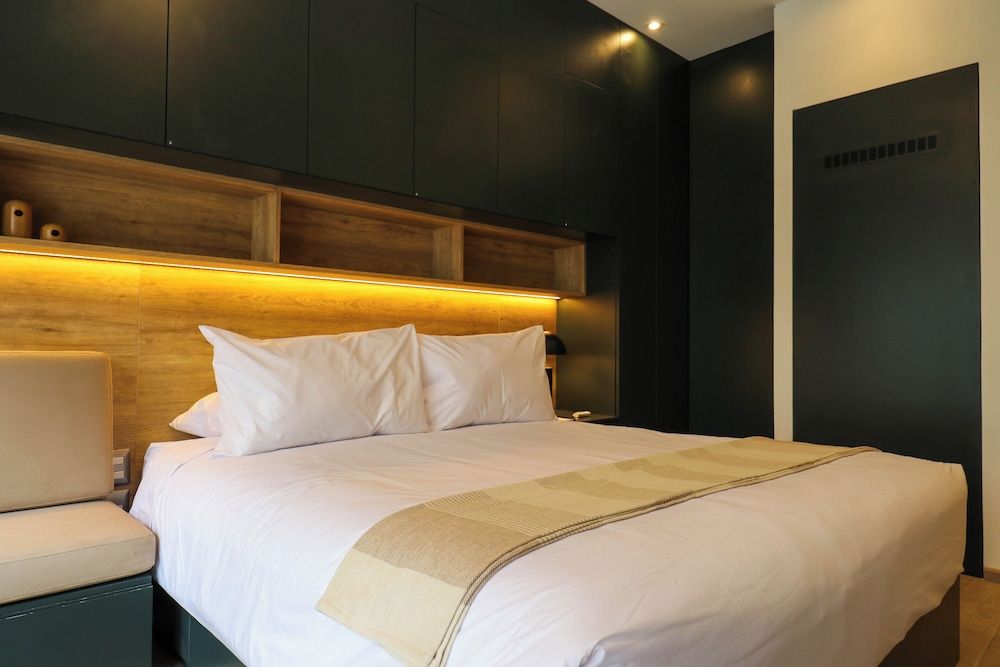 Signature Apartment