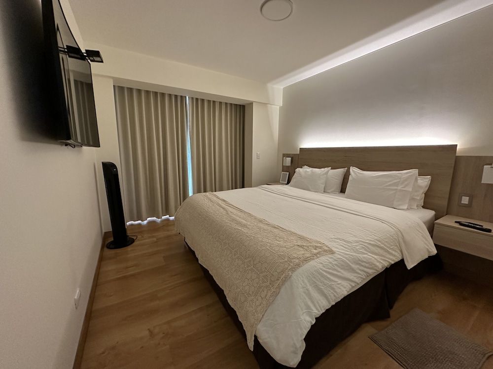 Executive Apartment, 1 Bedroom, Housekeeping