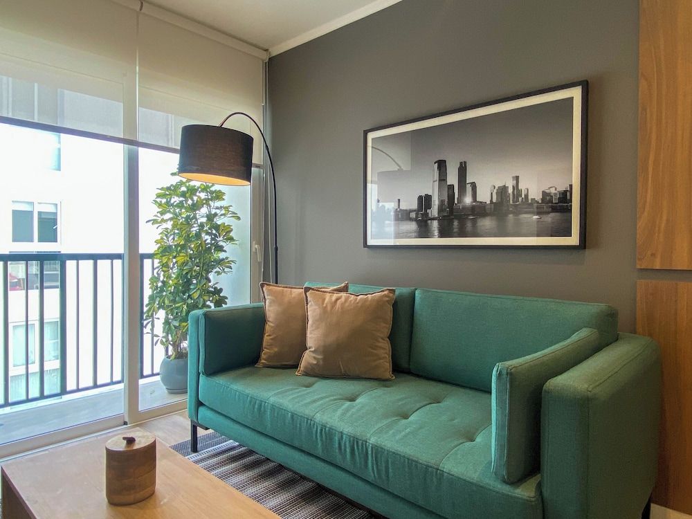 Apartment (202)