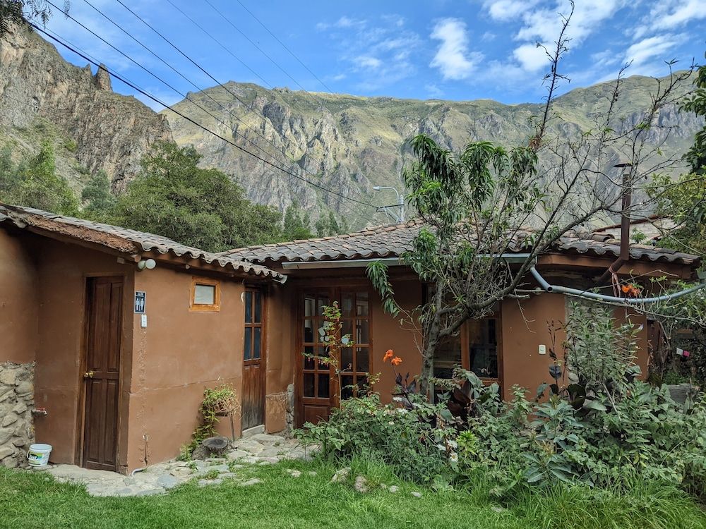 Full Moon Eco Lodge