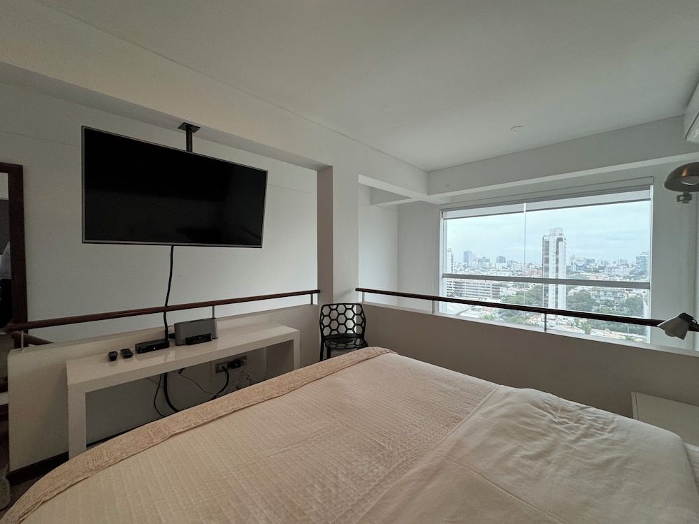 Executive Apartment, Kitchen, City View