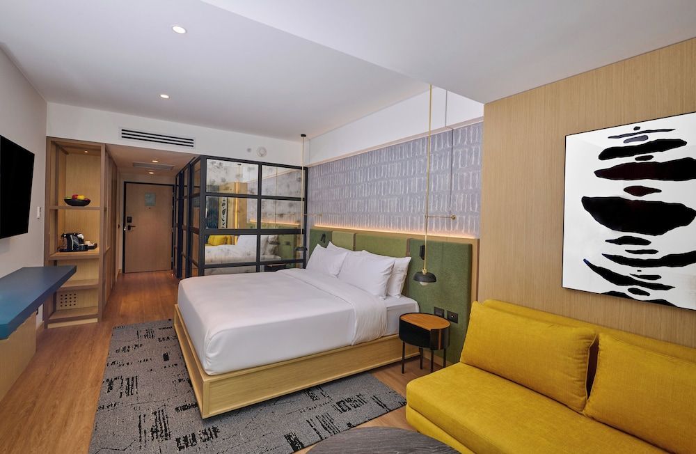 Standard Room, 1 King Bed, Accessible (Communications)