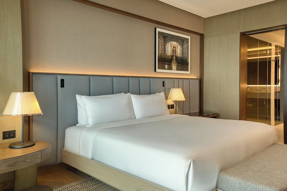 Junior Suite, 1 King Bed, Ocean View (Living Area)