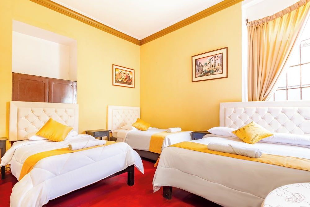 Hotel Campanario