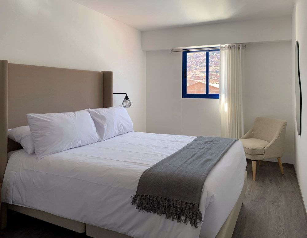 Apartment (611)