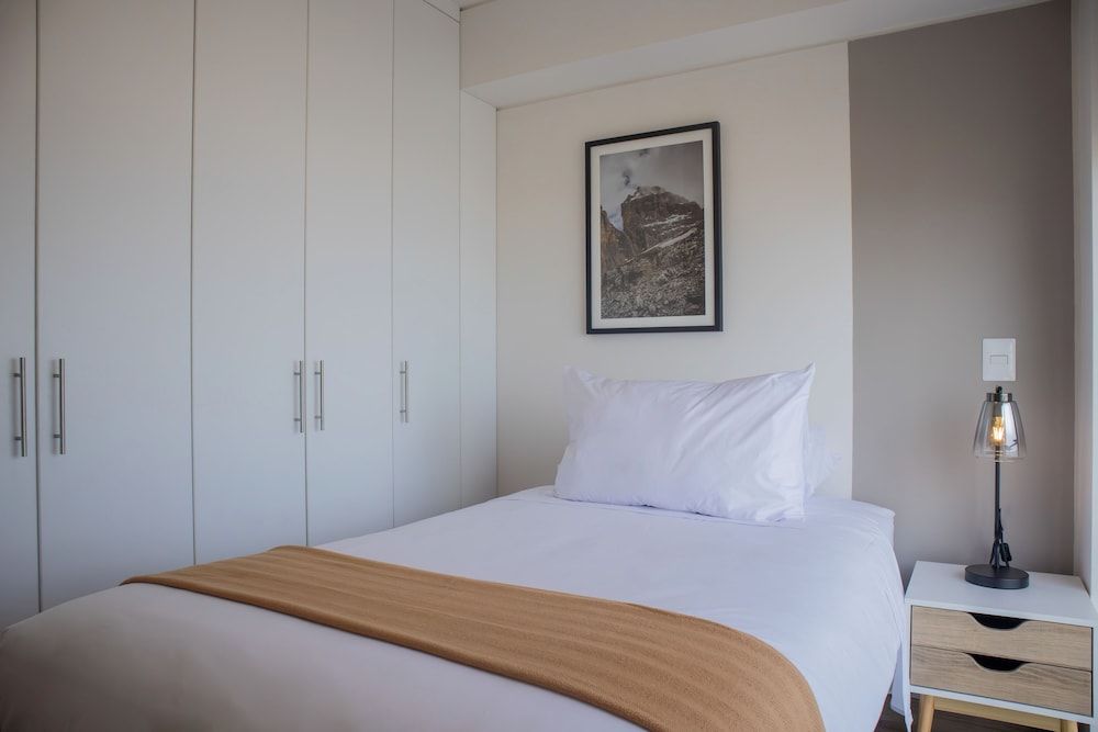Apartment (1001A)