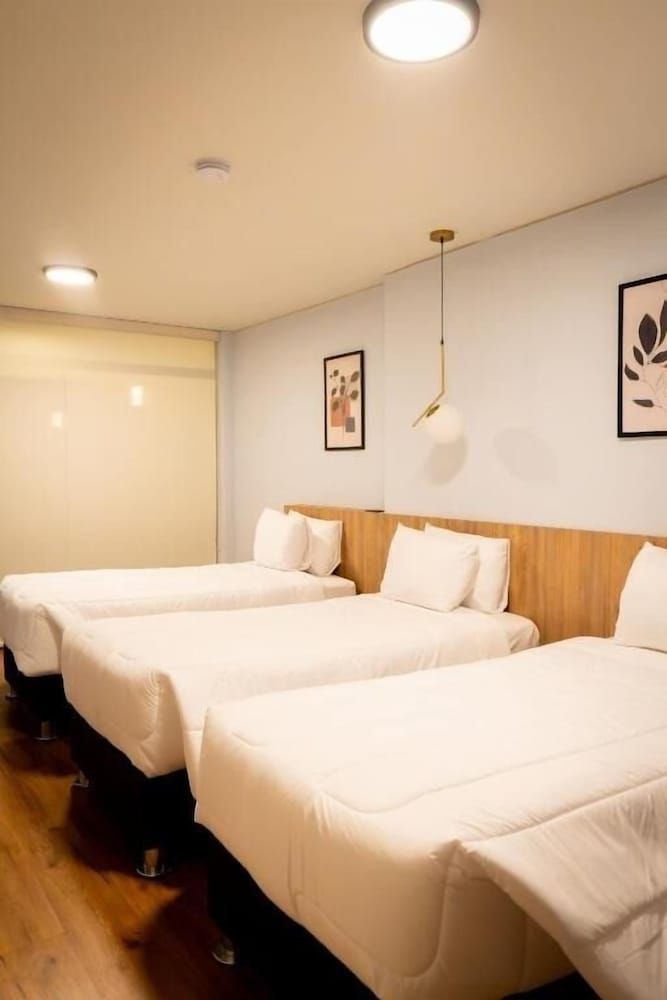 HUB HOTELS