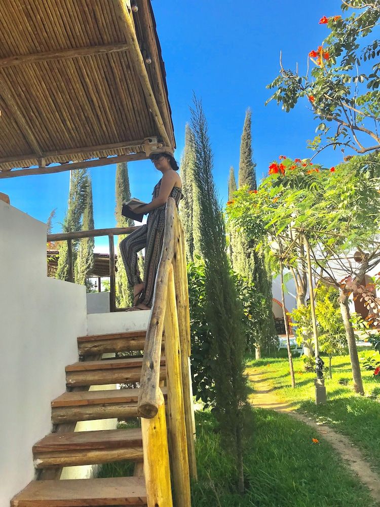 Economy Duplex, 3 Twin Beds, Terrace, Pool View