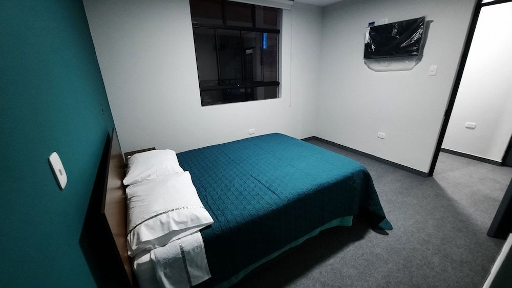 Standard Single Room, 6 Bedrooms