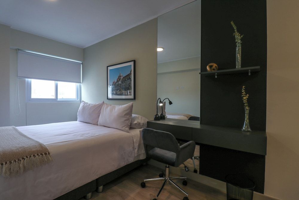 Apartment, 2 Bedrooms (706)