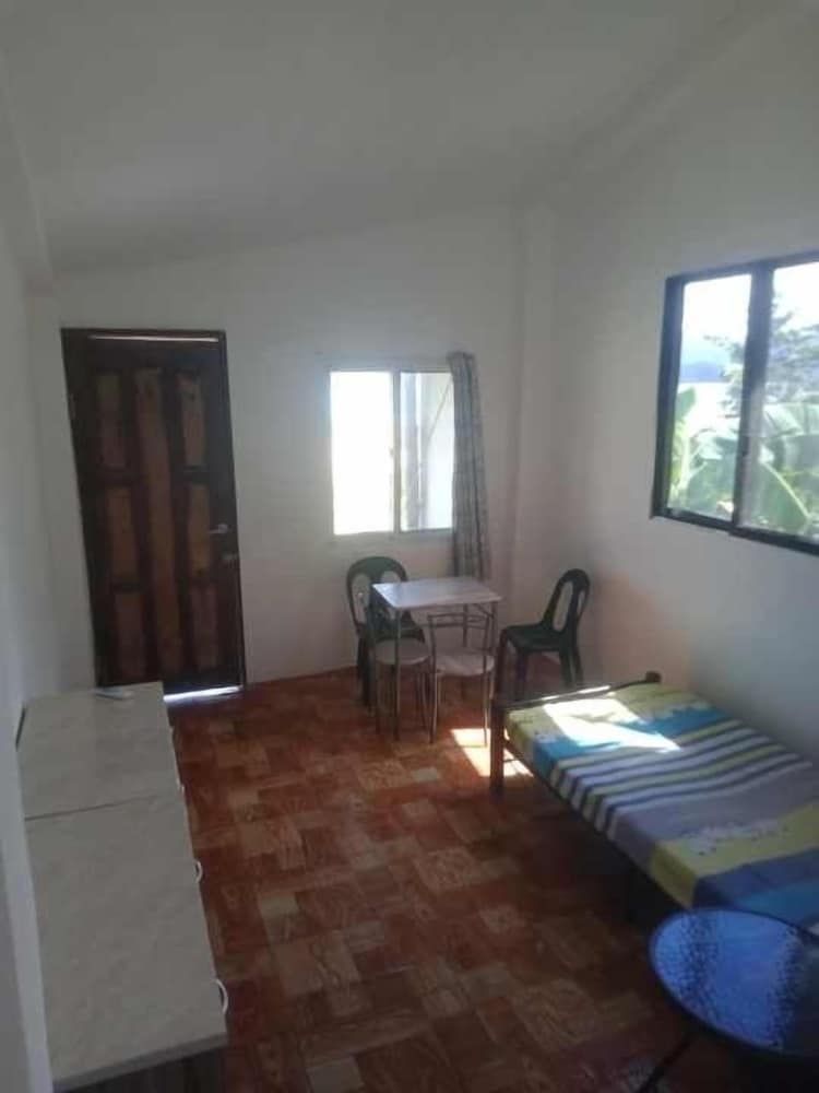 Bebeladan El Nido Bayview Family Apartment 5