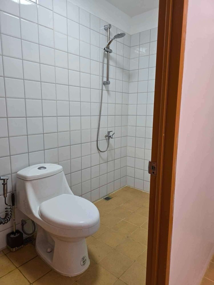 The Blessed Purple Bamboo Beach Resort Honeymoon Condo, 1 Queen Bed, Non Smoking, Pool View 3