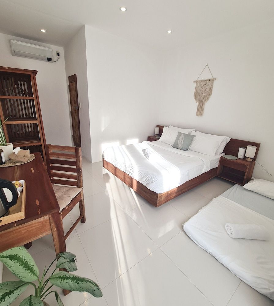 148 Guesthouse and Resort Standard Room