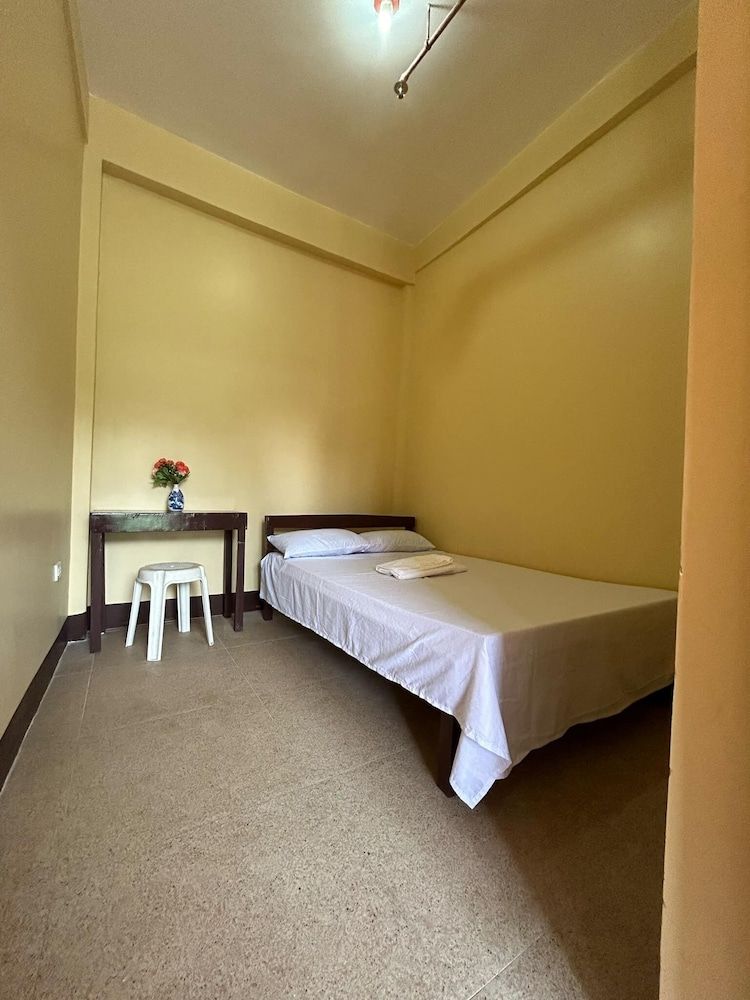 Happy Inn - Capitol Deluxe Double Room 5