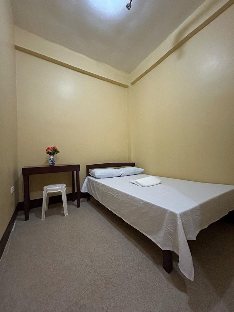 Happy Inn - Capitol Deluxe Double Room 2