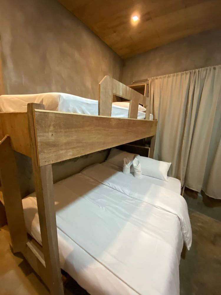 Ohayo Siargao Family Room 4