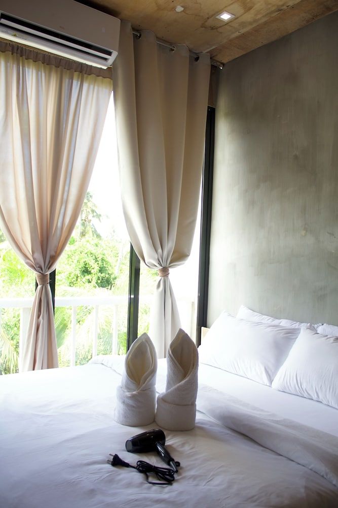 Ohayo Siargao Double Room 9