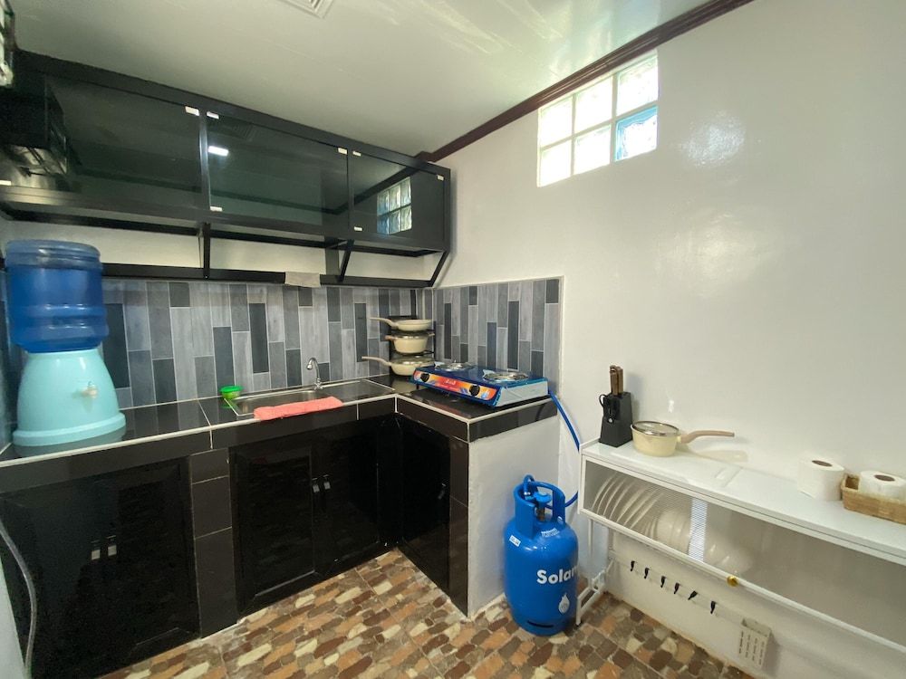 Hapitanan Siargao Comfort Shared Dormitory, Balcony, Garden View 14