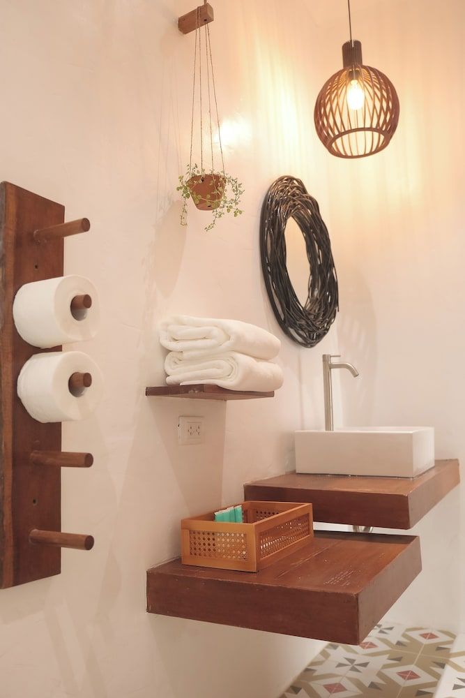 The KAZA Boutique Hotel Deluxe Studio, 1 King Bed, Balcony 30