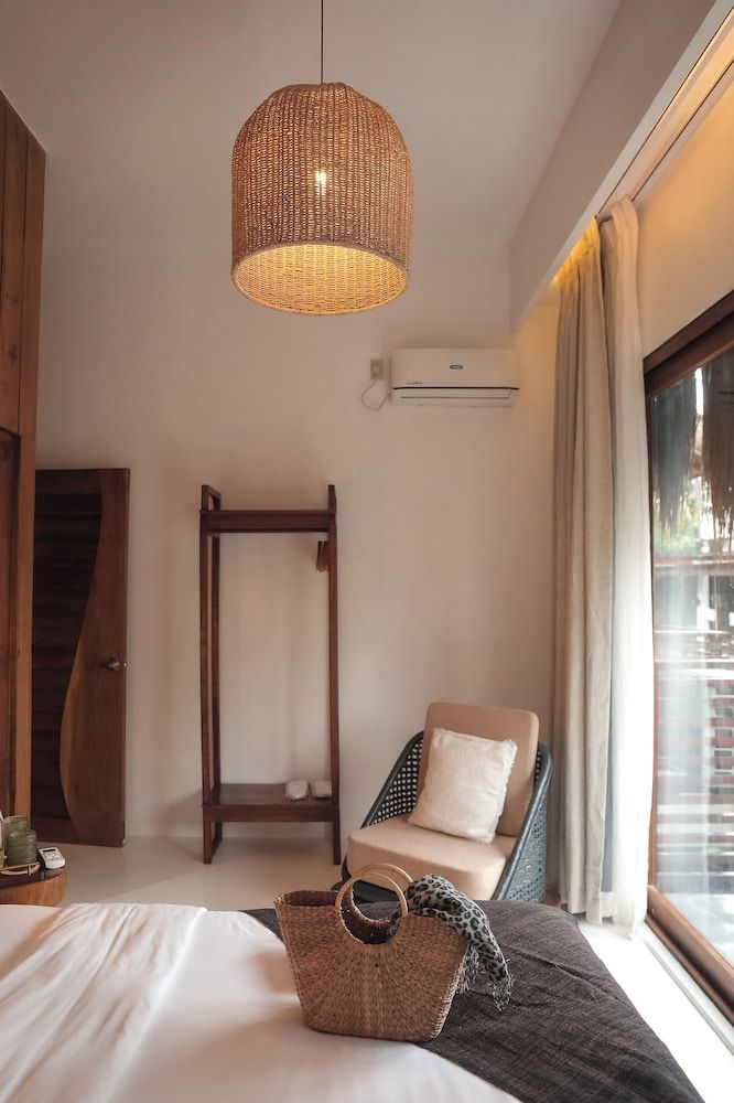 The KAZA Boutique Hotel Deluxe Studio, 1 King Bed, Balcony 6