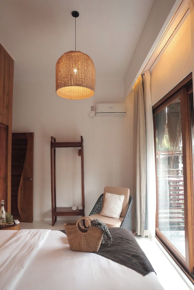 The KAZA Boutique Hotel Deluxe Studio, 1 King Bed, Balcony 9