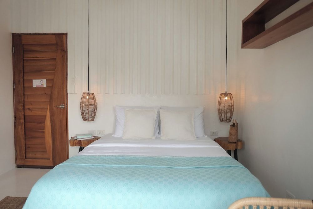 The KAZA Boutique Hotel Deluxe Studio, 1 Queen Bed, Balcony 3