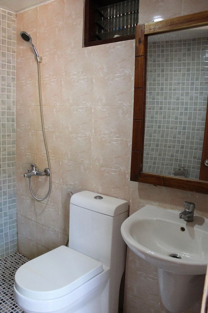 Agustin El Nido Inn Basic Double Room 11
