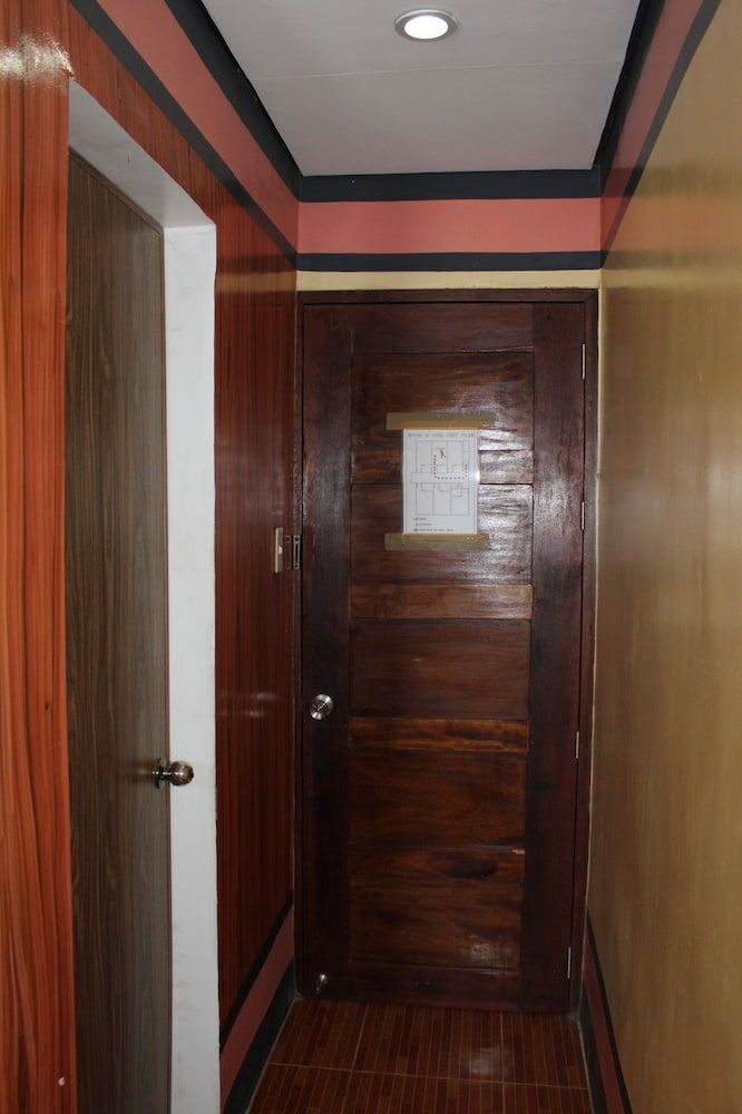 Agustin El Nido Inn Basic Double Room 3