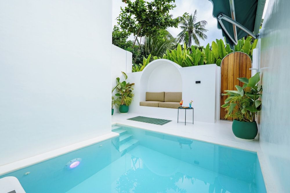 Amanzohi Siargao