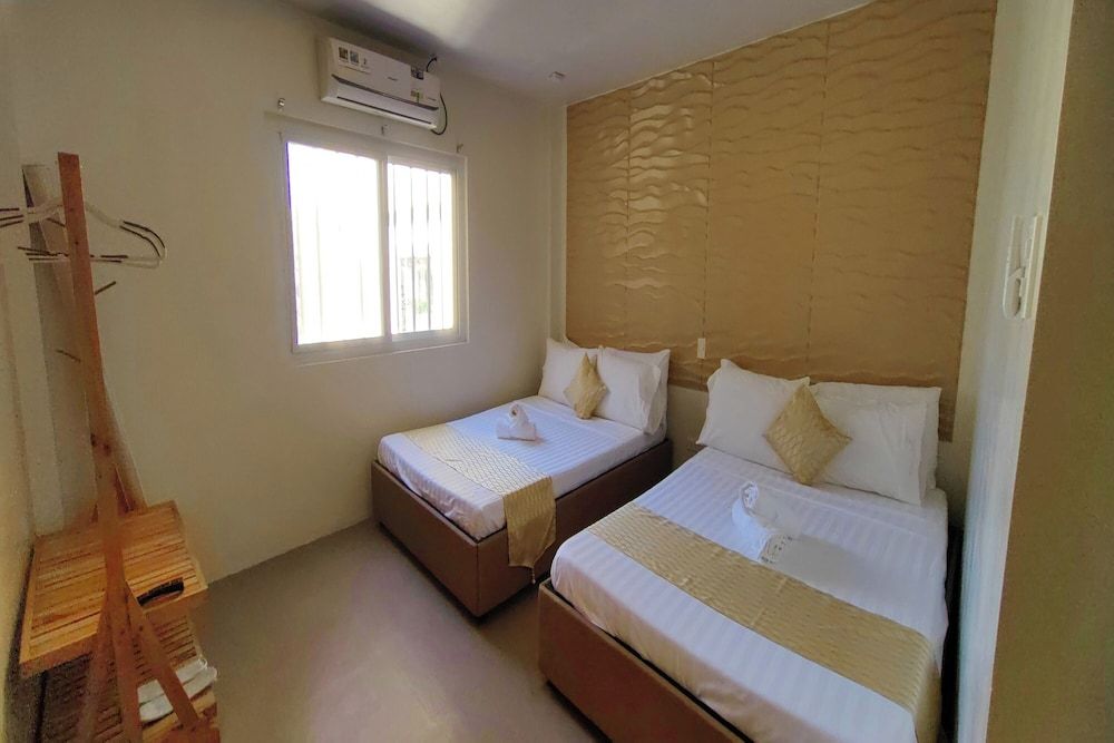 Manuela Suites Puerto Princesa near Airport Superior Room 8
